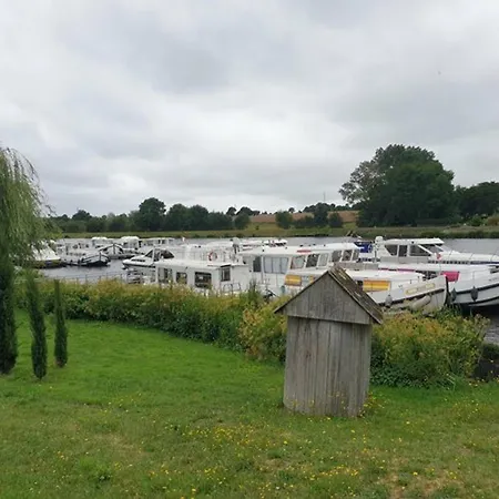 Bateau-hôtel Unique à Bord D'iris - Pénichette 5 Pers. - Api-1-46-11 Chenillé-Changé