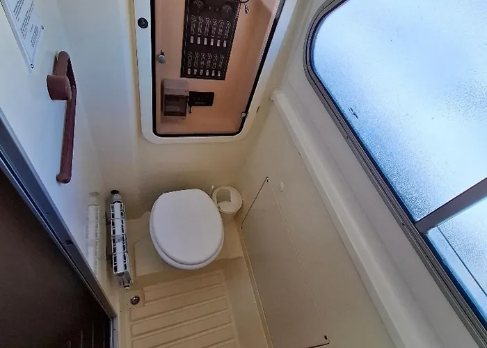 Bateau-hôtel Unique à Bord D'iris - Pénichette 5 Pers. - Api-1-46-11